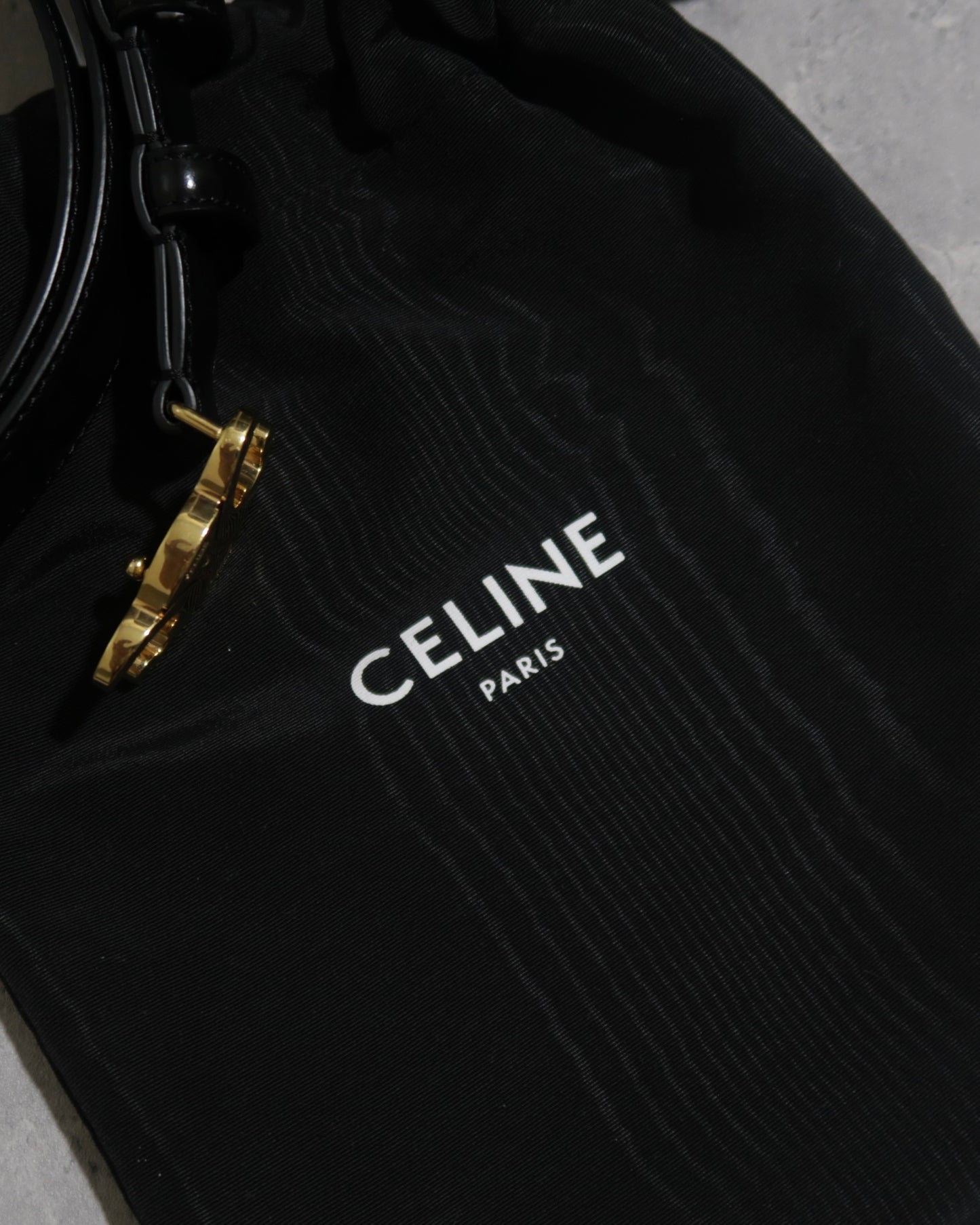 Medium (1 inch) Triomphe Belt in Leather Black Size 80