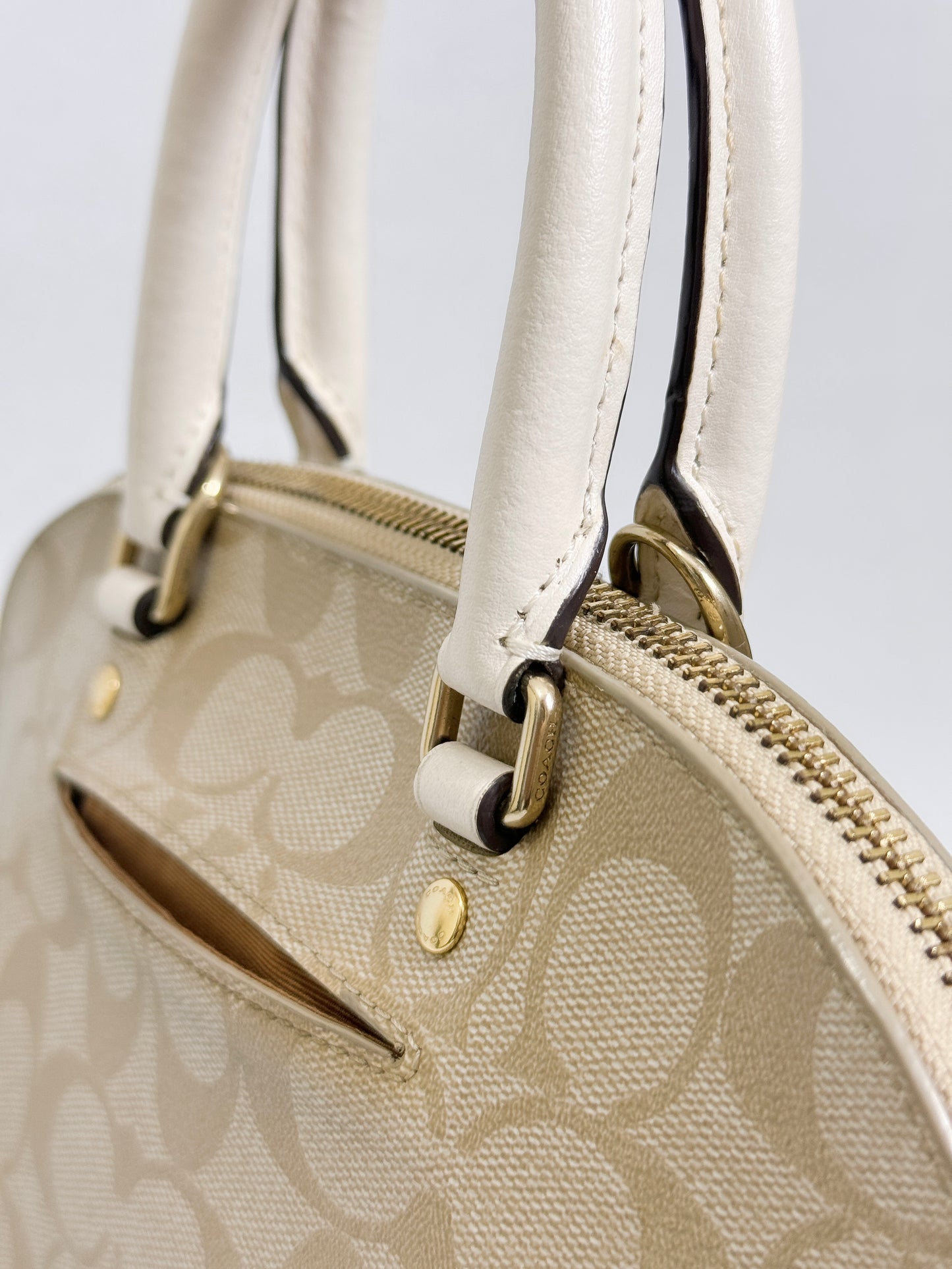 Mini Sierra in Light Khaki Chalk with Strap