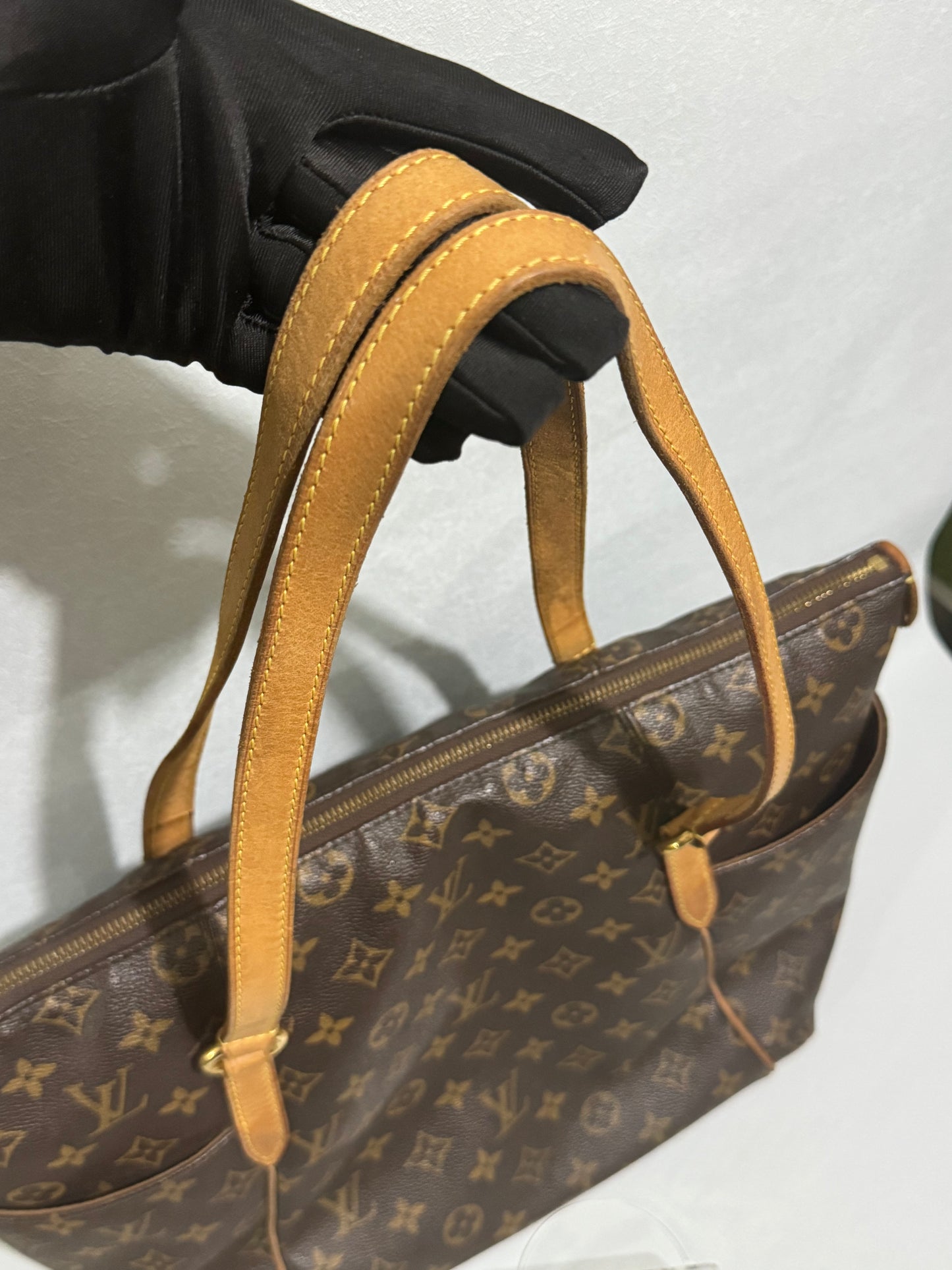 2011 Monogram Totally MM Tote Bag