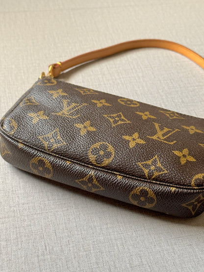 2005 Monogram Pochette Accessoires Handbag