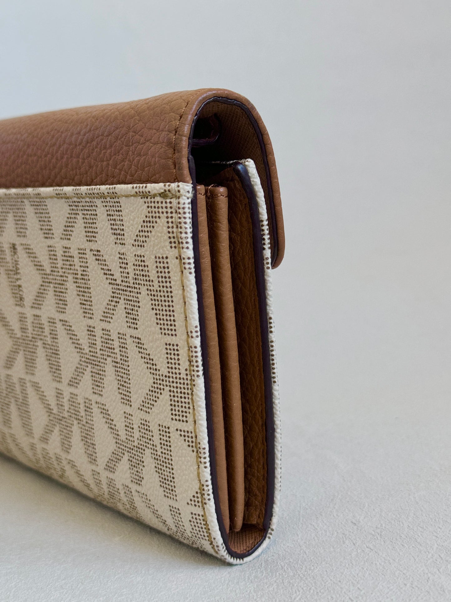 Tan and Off White Wallet on Gold Chain Crossbody Bag