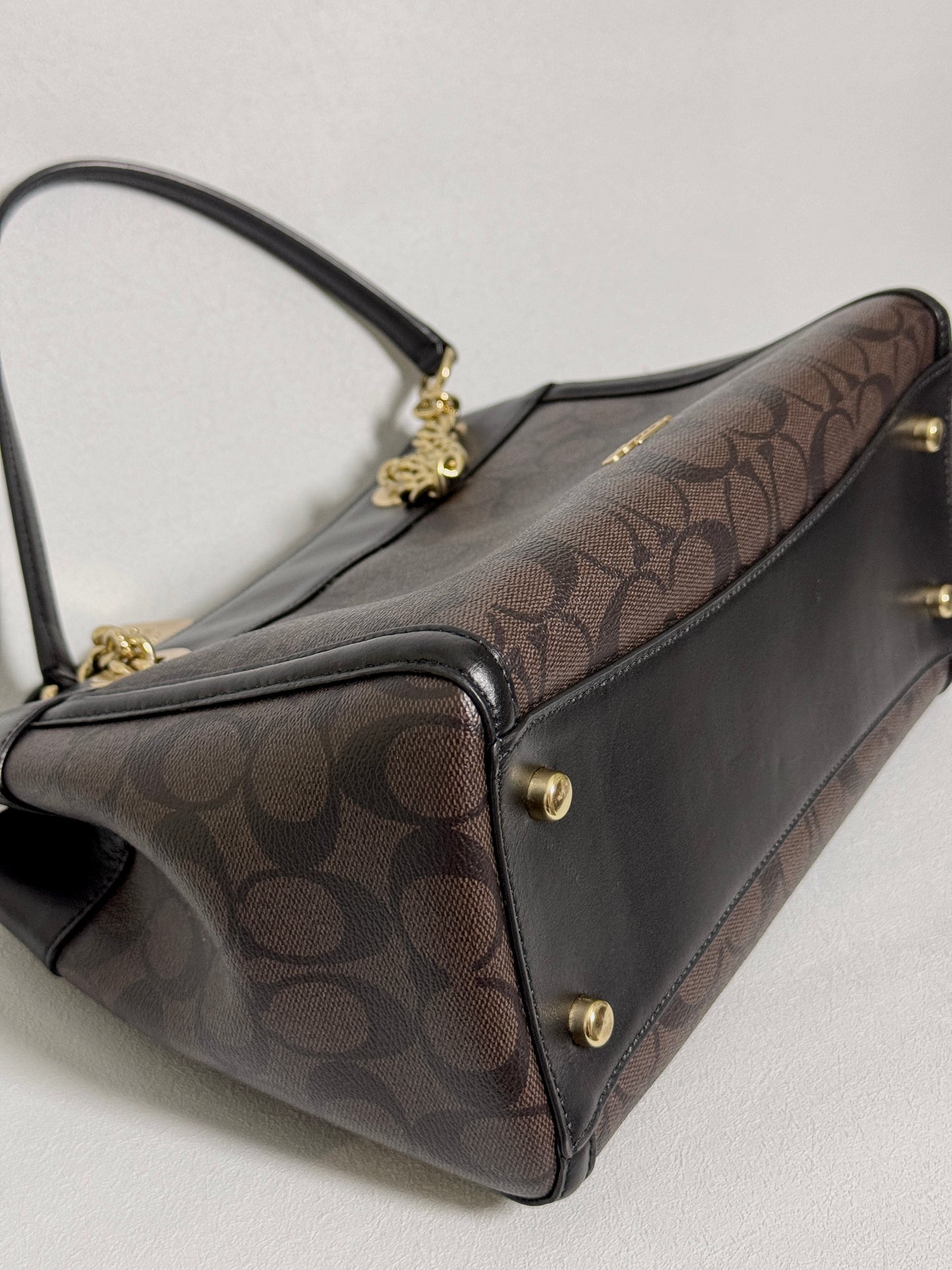 Brooke Chain Carryall Shoulder Bag in Signature Canvas and Gold Hardware (Rare)