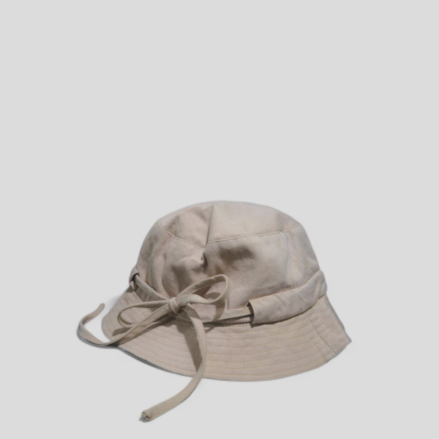 Le Bob Gadjo Beige Bucket Hat