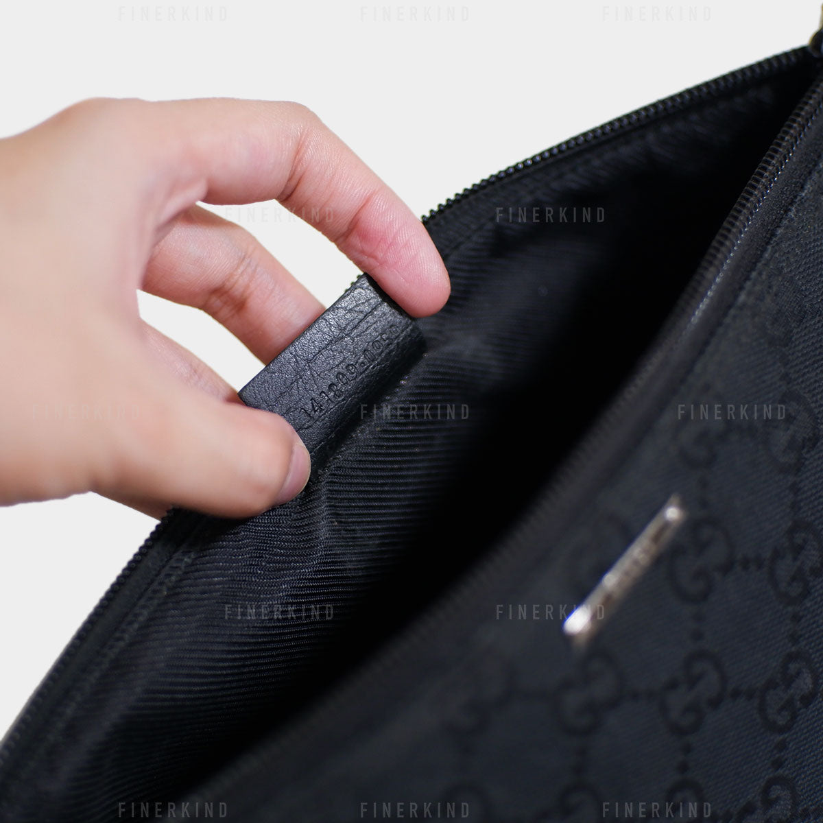 GG Black and Cream Boat Pochette Bag