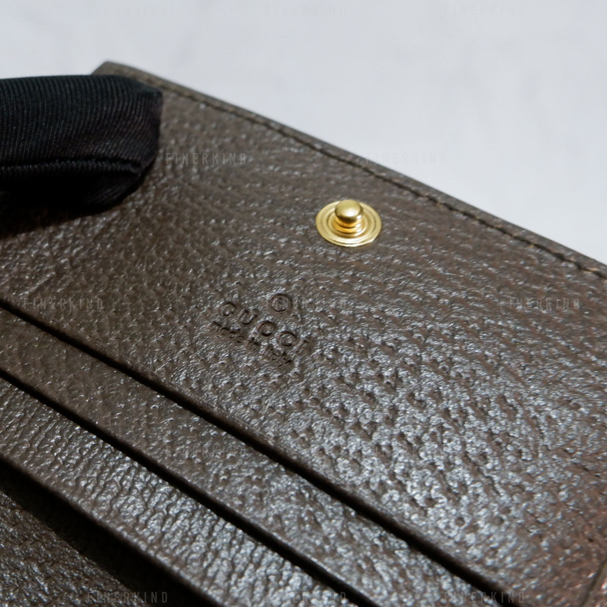 Ophidia GG Sherry Line Leather Compact Wallet on Chain